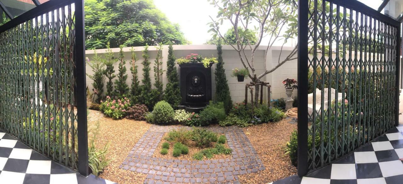 Wiw Mini Hotel Bangkok Bagian luar foto