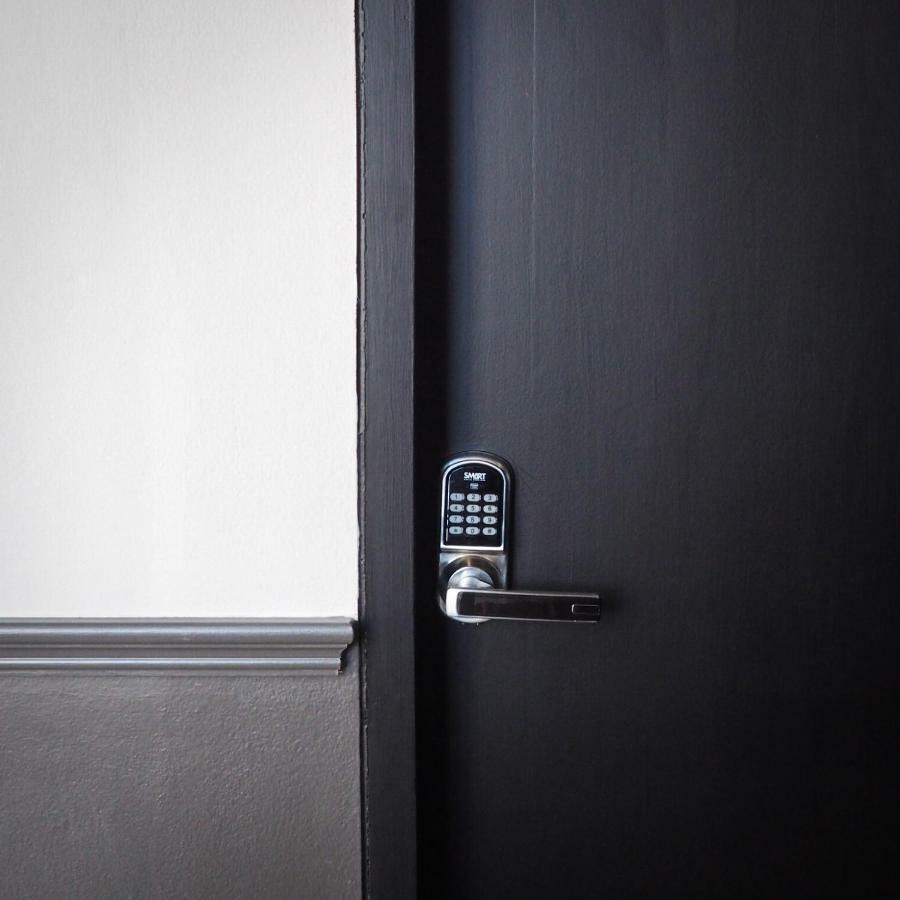 Wiw Mini Hotel Bangkok Bagian luar foto